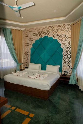 Bedroom 5, Indralok Palace Hotel and Resort, Morena