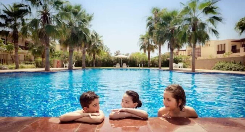 Sport & Beauty, R&H 3BR Villa in RAK Beach Access 172, Ras Al Khaimah