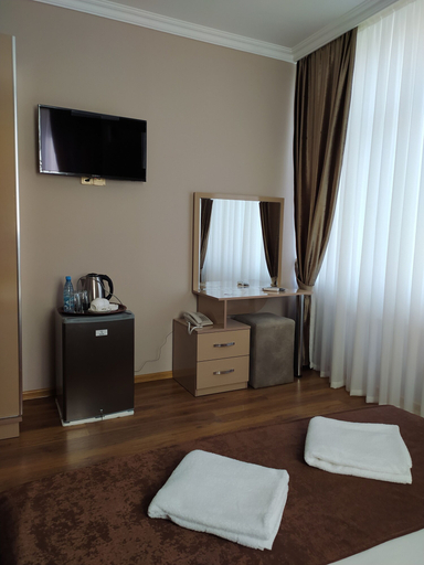 Bedroom 3, Gold Hotel Quba, Quba