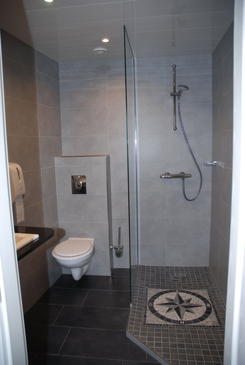 Bathroom 4, Champ'Alsace Centre, Bas-Rhin