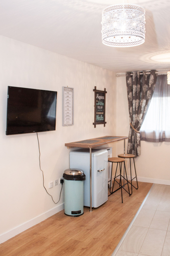 Others 5, 1 Bedroom Apartment in Bradford, Bradford