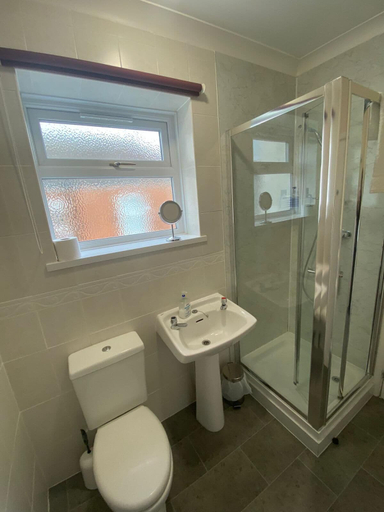 Bathroom 4, Landguard Lodge, Southampton