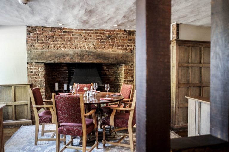 Food & Drinks 5, Red Lion Hotel, Hillingdon, London