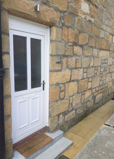 Bee's Townhouse Apartment, Fife