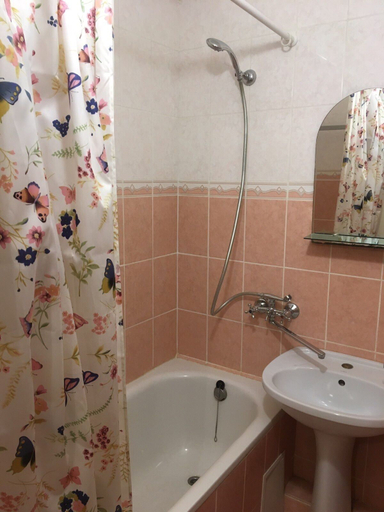 Bathroom, OK Apartment, Pechers'kyi