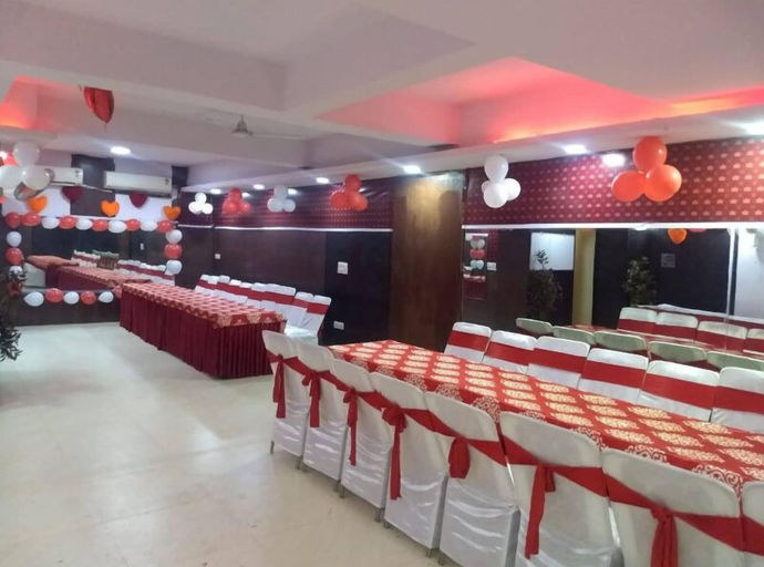 Food & Drinks 4, Hotel White Castle, Gautam Buddha Nagar