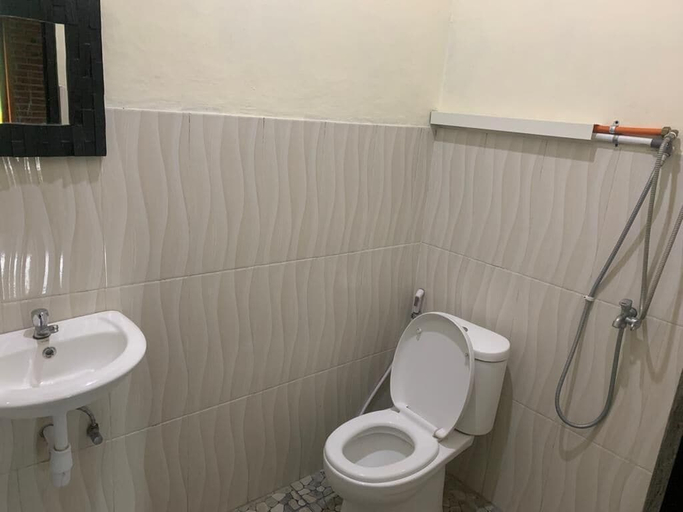 Bathroom 3, Kampung Coklat Jembrana, Jembrana