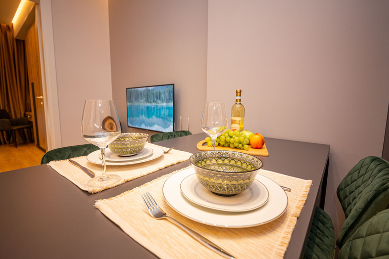 Food & Drinks 5, Central Chic Apartments, Tiranës