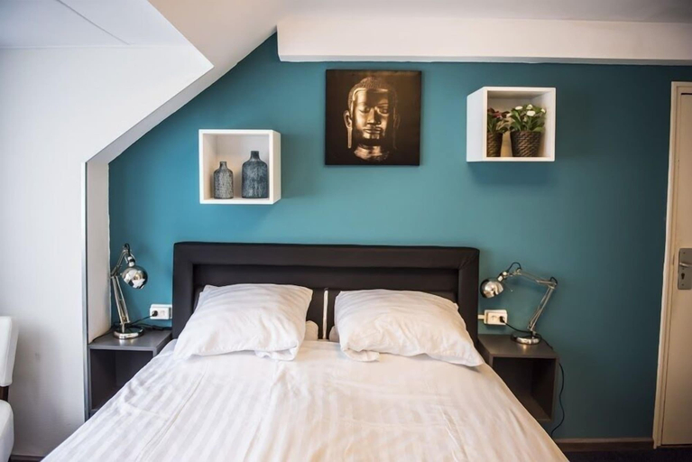 Bedroom 1, Hotel Limburgia, Valkenburg aan de Geul