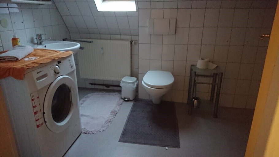 Bathroom 2, Ferienwohnungen Engel, Emmendingen