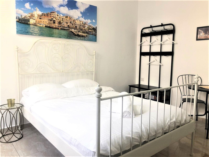 Bedroom 4, Domos Tiberias