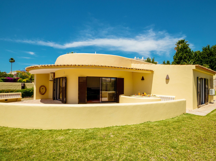 Exterior & Views 2, Villa Crisandra, Albufeira
