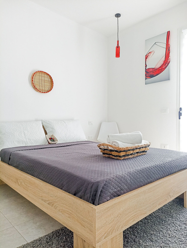 Bedroom 2, Kolossoi Guest House, Oristano