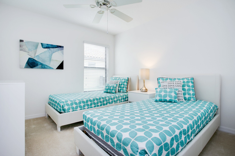 Bedroom 1, 2569rosemont, Polk