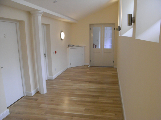 Others 5, Victoria Heights, East Sussex