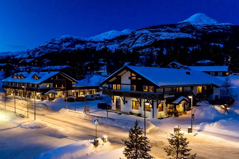 Exterior & Views