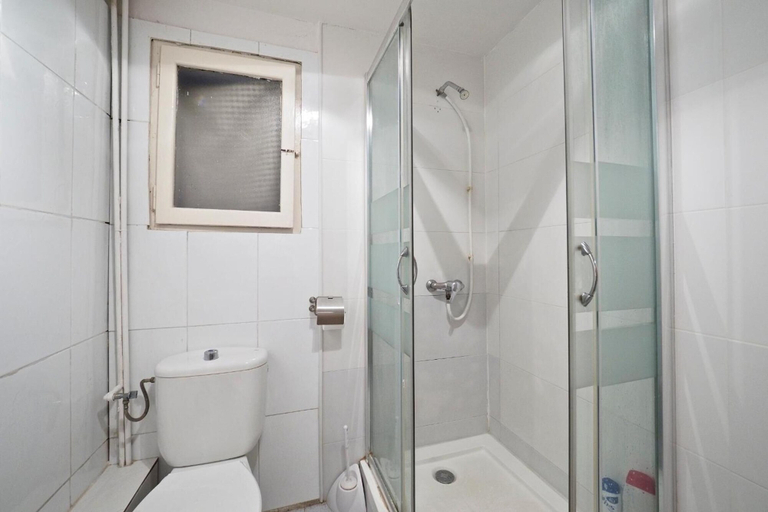 Bathroom 4, Hostal Elkano, Barcelona