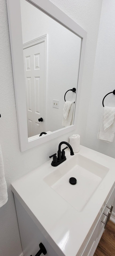 Bathroom 3, Harbor Getaway, Cameron
