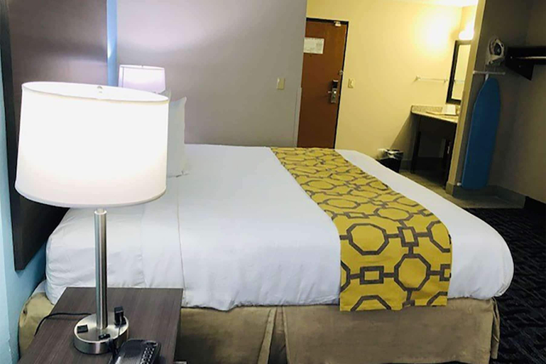 Bedroom 3, Baymont by Wyndham Joliet, Will