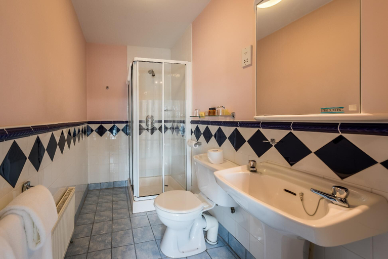 Bathroom, The Bosun