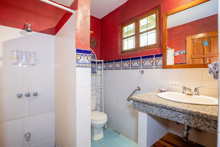 Bathroom 4, The Grateful Hotel, Santa Cruz