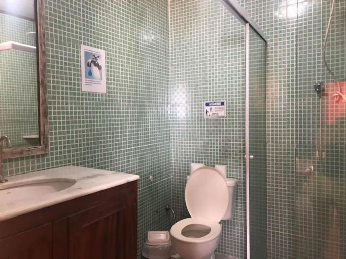Bathroom 5, Pousada Florescer, Parati