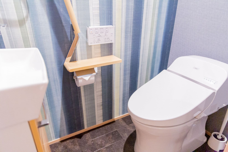 Bathroom 4, Grand Base Hiroshima Hikarimachi, Hiroshima
