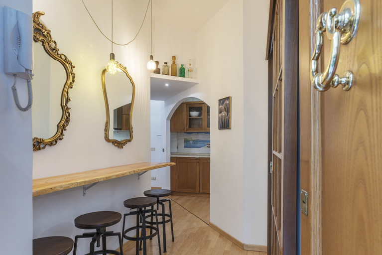 Others 4, Multifunctional Apartment San Pietro, Rome