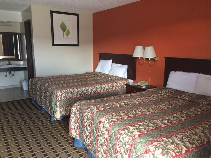 Bedroom 5, Relax Inn Henryetta, Okmulgee