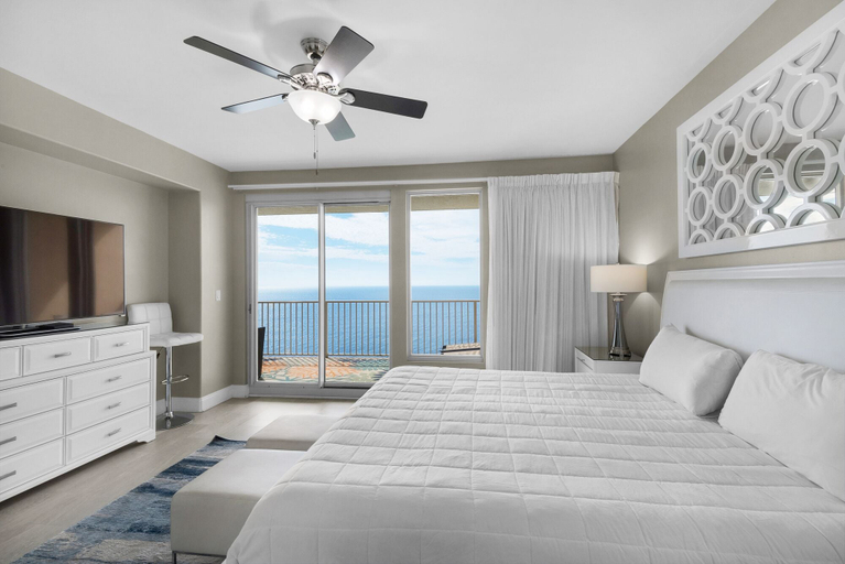 Bedroom 3, Treasure Island 2301, Bay