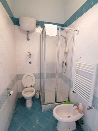 Bathroom 4, B&B Eracle, Napoli
