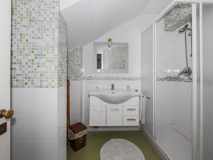 Bathroom 4, Casa Lauro, Salerno
