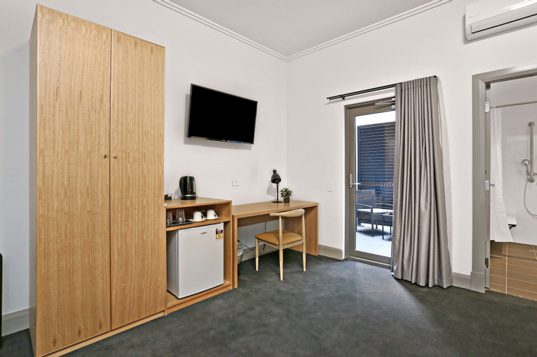 Bedroom 12