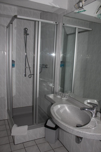 Bedroom 5, Hotel Römerstein, Mainz