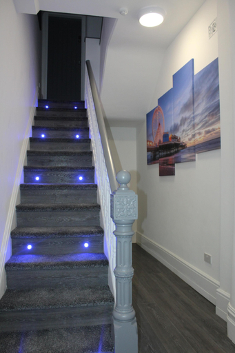 Others 5, Albert Luxury Hottub and Jacuzzi Apartments, Blackpool