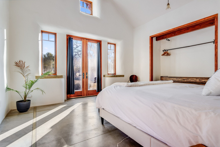 Bedroom 1, Harmony Over The Hill, San Luis Obispo