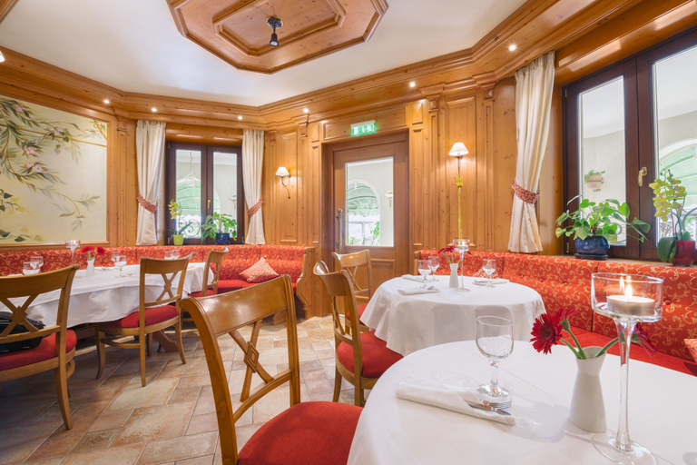 Food & Drinks 5, Hotel Sonnenhof, Moara Nica