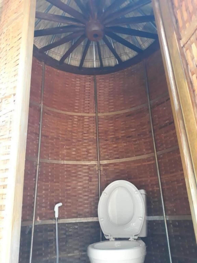 Bathroom, Kakrona Pouk Homestay, Puok