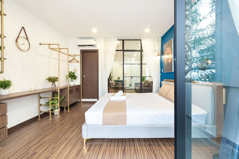 Cozrum Smart - First Target Hotel, Quận 1