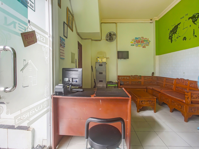 Others 5, OYO 1804 Guest House Oema'h Opa, Metro