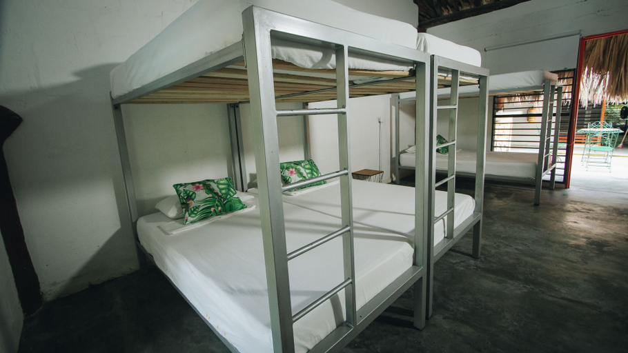 Bedroom 2, Makenke Hostel By Los Colores Ecoparque, Puerto Triunfo