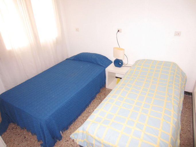Bedroom 3, Flat one Step From La Vila de Llan?? -1774, Girona