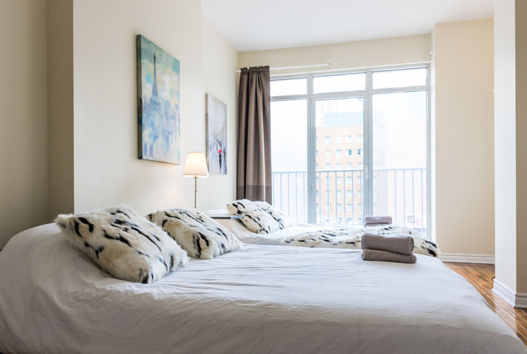 Bedroom 3, Airy Downtown Apartments by Nuage, Montréal