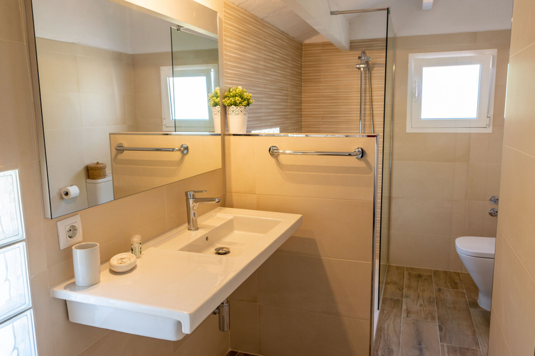 Bathroom 3, Agroturismo Binissafullet Vell, Baleares