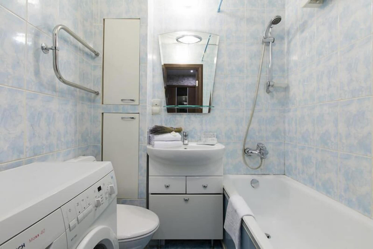 Bathroom, LuxApartments Koptelskiy pereulok, North-Eastern