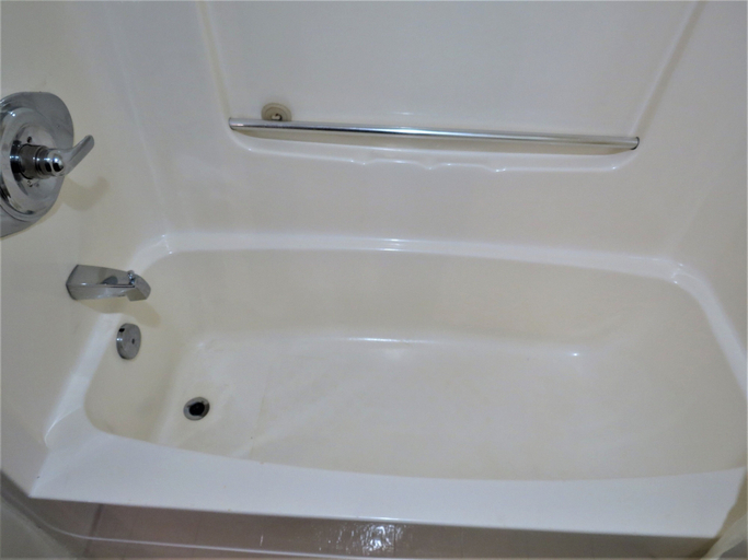 Bathroom 4, RANCHLAND Inn, Division No. 3