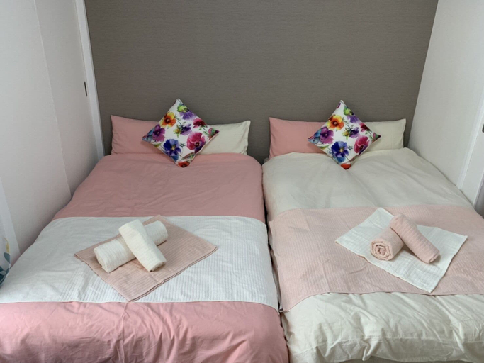 Bedroom 2, GOLDHOUSE Shinosaka 305, Osaka