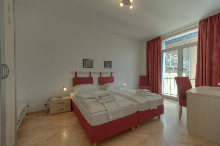 Bedroom 3, Hotel Lahnschleife, Limburg-Weilburg