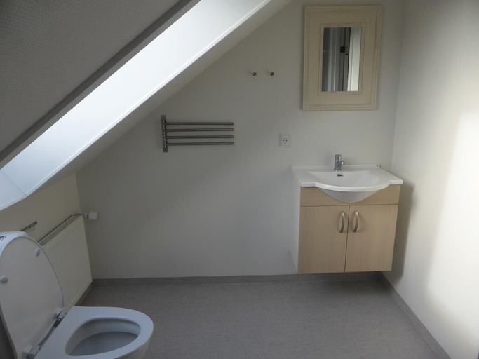 Bathroom 3, Harboøre Hotel, Lemvig