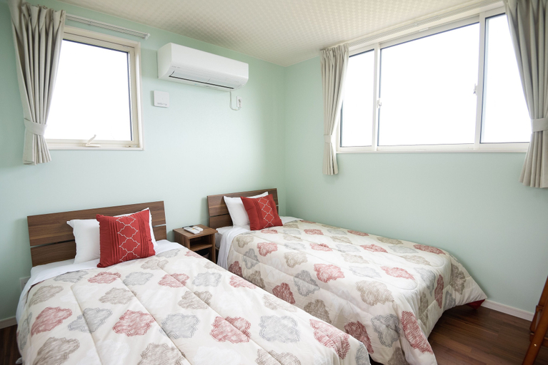 Bedroom 3, MAKAI green, Nakijin